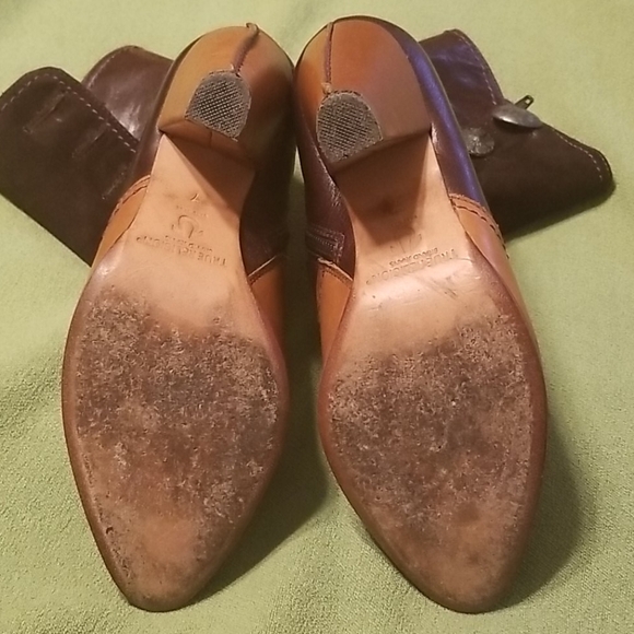 True Religion Hilda Hand Made Leather Button Up Boots - Picture 5 of 11